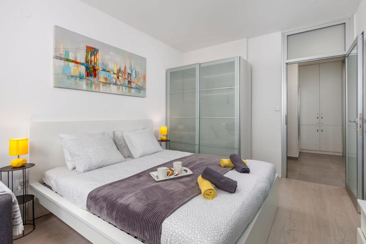 Sunny Studio Apartment With Balcony Rijeka Dış mekan fotoğraf